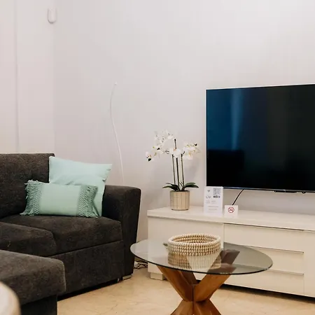 Luxury Center 아파트