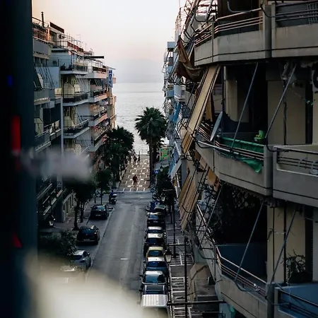 Luxury Center 아파트 루트라키