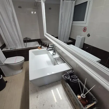 Luxury Center 루트라키