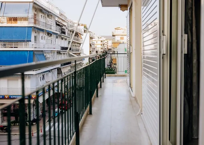 Luxury Center 路特奇